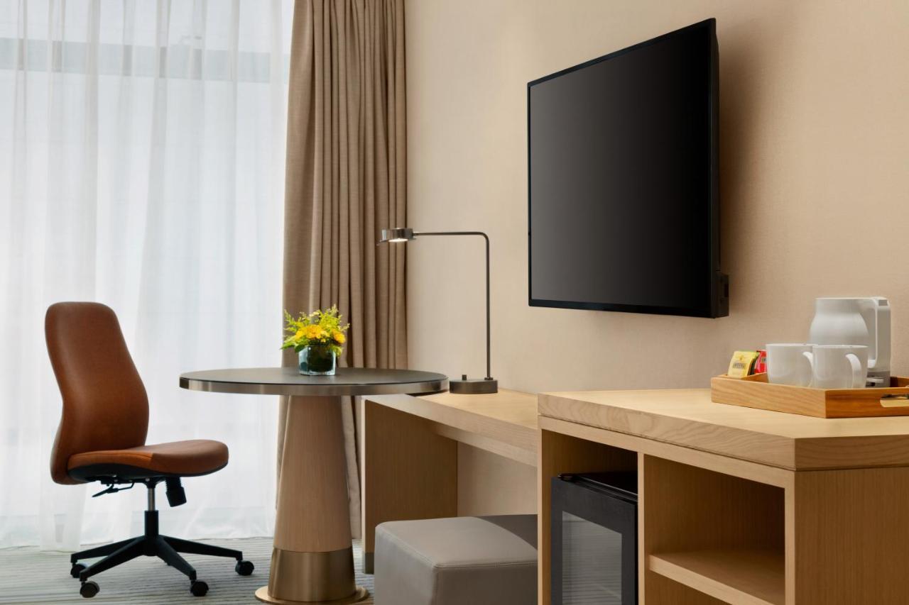 Hyatt Place Chengdu Pebble Walk Bagian luar foto